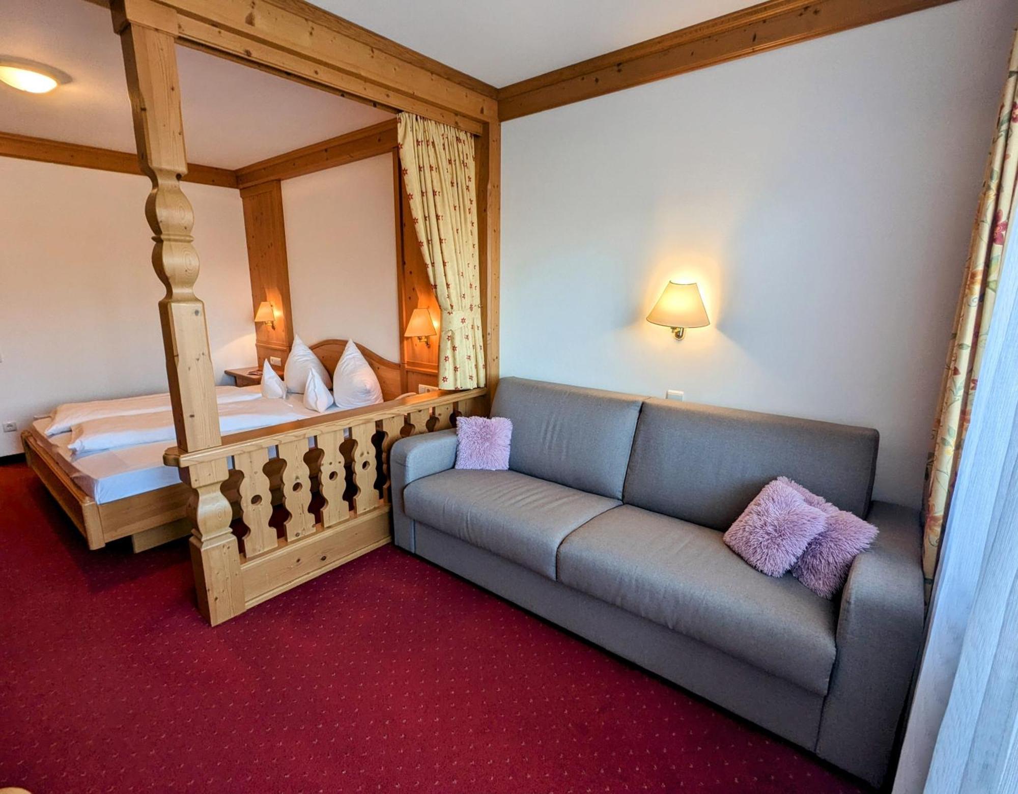 Heinz Hotel 3*